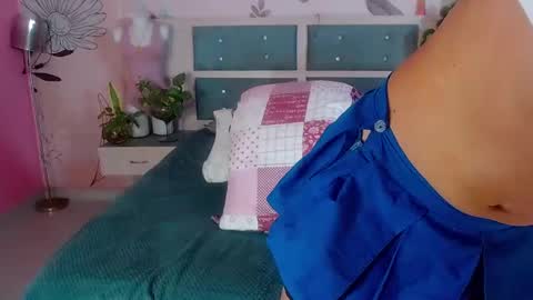 Snapshot of cristhy_huge_cockts chatting on 11, 9, 2025 cristhy_huge_cockts online show from 11, 9, 2025