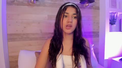 Snapshot of cristin_collins chatting on 27, 6, 2026 C R I S T I N online show from 27, 6, 2026