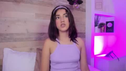 Snapshot of cristin_collins chatting on 28, 7, 2026 C R I S T I N online show from 28, 7, 2026