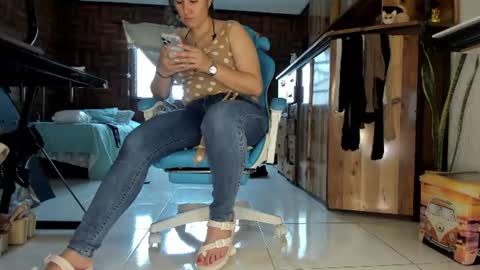 Snapshot of cristinavanegas chatting on 5, 7, 2026 Julieta online show from 5, 7, 2026