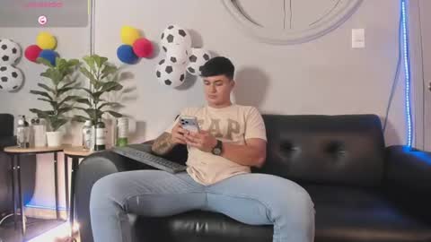 Snapshot of cristopher_strong chatting on 1, 7, 2026 Cristopher online show from 1, 7, 2026