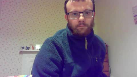 Snapshot of cropper4fun chatting on 22, 10, 2025 Cropper online show from 22, 10, 2025