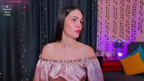 Snapshot of cross_the_line chatting on 8, 7, 2026 xx Amina xx online show from 8, 7, 2026