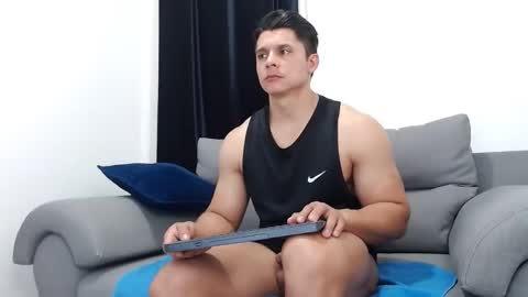 Snapshot of crosse4you chatting on 27, 1, 2025 Leo online show from 27, 1, 2025