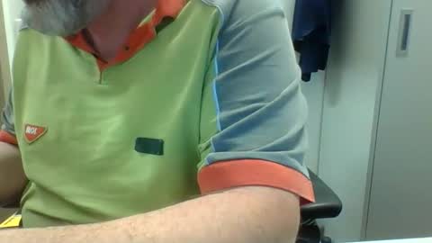 Snapshot of crouch1 chatting on 10, 6, 2026 Crouch1 online show from 10, 6, 2026