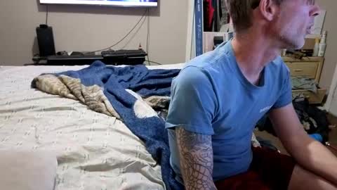 Crownandkat online show from 25, 4, 2026