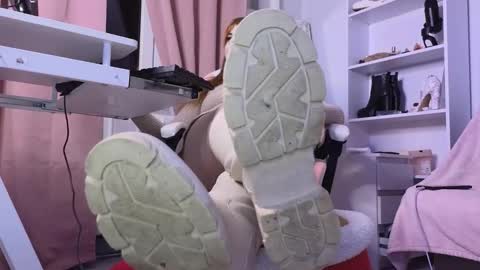 Cruel Siren online show from 8, 1, 2026