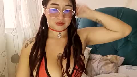 Snapshot of crystal_669 chatting on 21, 4, 2026 carol online show from 21, 4, 2026