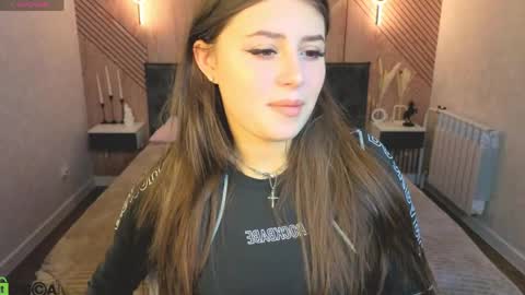 Crystal  Lacee online show from 17, 5, 2026
