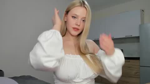 Snapshot of crystal_angells chatting on 7, 12, 2024 Cassie control domi and lush in private for free online show from 7, 12, 2024