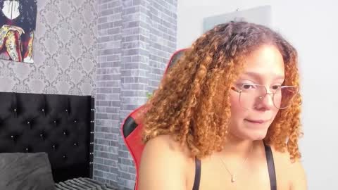 Snapshot of crystal_bunn chatting on 29, 11, 2025 Crystal online show from 29, 11, 2025