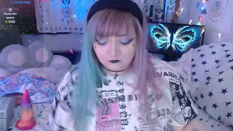 Snapshot of crystal_galaxy chatting on 17, 2, 2025   online show from 17, 2, 2025