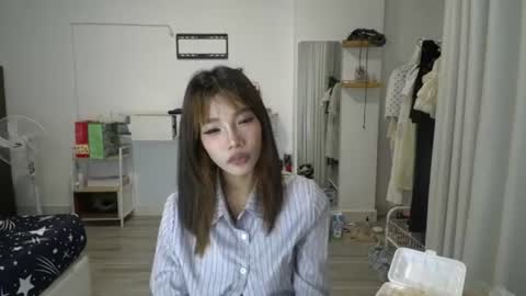 Snapshot of crystal_lee_yoon chatting on 10, 6, 2026 Crystal lee online show from 10, 6, 2026
