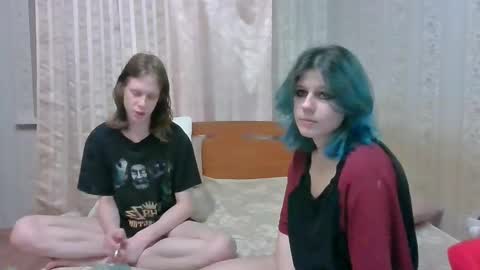 Snapshot of crystal_porn_love chatting on 11, 12, 2024 Crystal and Marcl online show from 11, 12, 2024