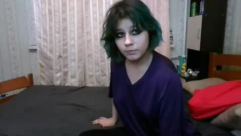 Snapshot of crystal_porn_love chatting on 4, 2, 2025 Crystal and Marcl online show from 4, 2, 2025