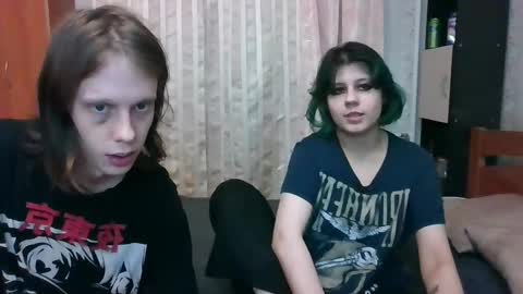 Snapshot of crystal_porn_love chatting on 6, 2, 2025 Crystal and Marcl online show from 6, 2, 2025