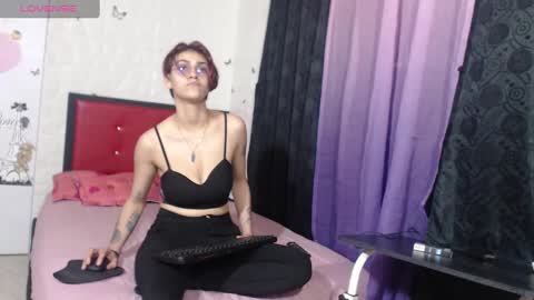 Crystal Blaze online show from 11, 1, 2025