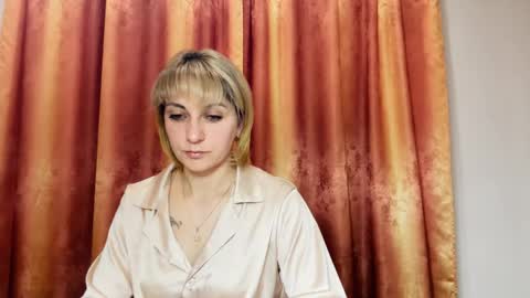 Snapshot of crystalfever_ chatting on 16, 5, 2026 Mary online show from 16, 5, 2026