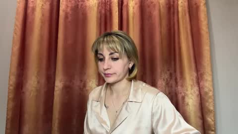 Snapshot of crystalfever_ chatting on 17, 5, 2026 Mary online show from 17, 5, 2026