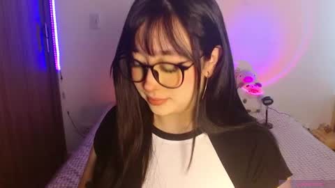 Snapshot of crystalitesq chatting on 14, 7, 2026 Olivia online show from 14, 7, 2026