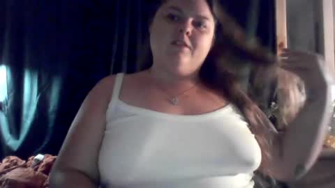 Snapshot of crystalizzzee chatting on 1, 8, 2026 Herekittykitty69 online show from 1, 8, 2026