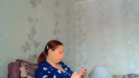 CrystallAngel online show from 5, 2, 2026