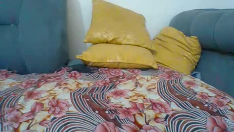 Snapshot of crystallgem chatting on 18, 2, 2026 crystallgem online show from 18, 2, 2026