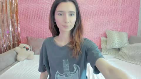 Snapshot of crystalnut chatting on 6, 2, 2025 Maria online show from 6, 2, 2025