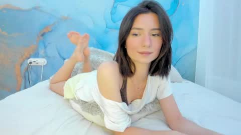 Snapshot of crystalnut chatting on 12, 5, 2026 Maria online show from 12, 5, 2026