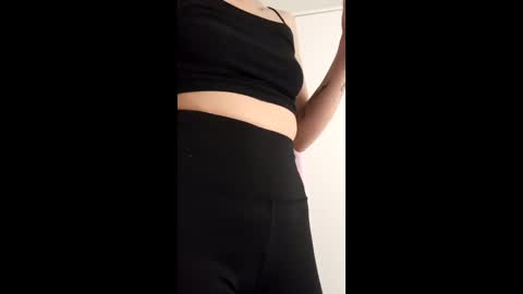 crystalsweet2026 online show from 28, 3, 2026