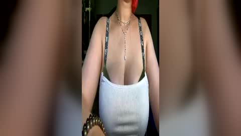Snapshot of crystalyn777 chatting on 11, 6, 2026 crystalyn777 online show from 11, 6, 2026