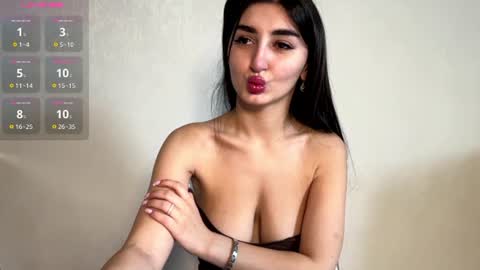 Snapshot of crystlepipkins chatting on 29, 6, 2026 Diana online show from 29, 6, 2026
