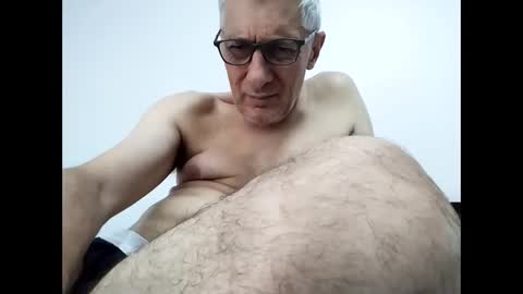 Snapshot of cucaio18 chatting on 11, 6, 2026 BIG UNCUT HARD COCK online show from 11, 6, 2026