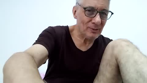 Snapshot of cucaio18 chatting on 12, 6, 2026 BIG UNCUT HARD COCK online show from 12, 6, 2026