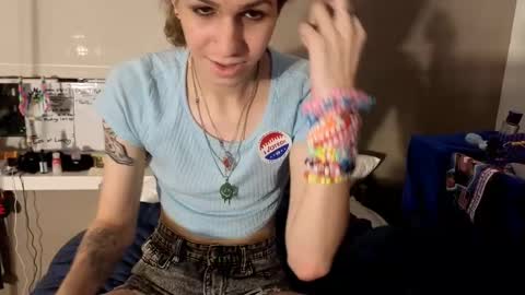 Snapshot of cuddleavenue chatting on 5, 11, 2025 cuddleavenue online show from 5, 11, 2025