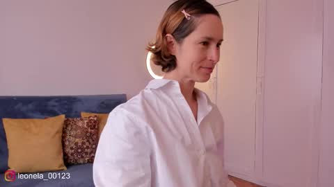 Leonela online show from 5, 1, 2026