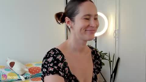 Leonela online show from 23, 6, 2026