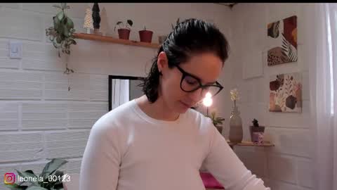 Leonela online show from 10, 7, 2026