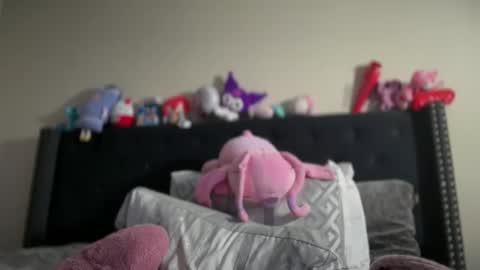 cum2charmxx online show from 24, 2, 2026