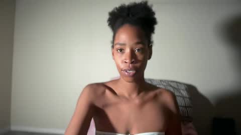 Snapshot of cum2charmxx chatting on 9, 8, 2026 cum2charmxx online show from 9, 8, 2026