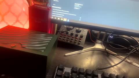 Snapshot of cum_all_over_mmee chatting on 5, 3, 2025 im KIM new girl to spoil online show from 5, 3, 2025