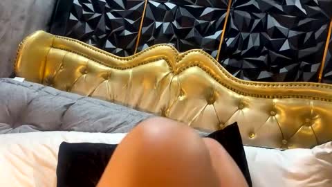 Snapshot of cum_all_over_mmee chatting on 2, 11, 2025 im KIM new girl to spoil online show from 2, 11, 2025