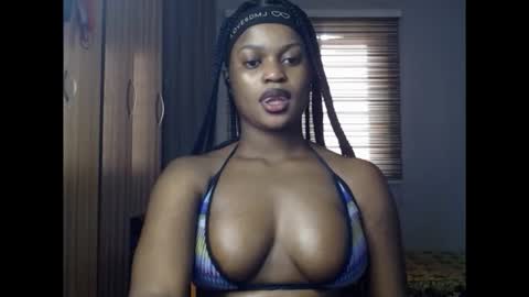 Snapshot of cum_ebony_petitxx chatting on 11, 2, 2026 cath online show from 11, 2, 2026