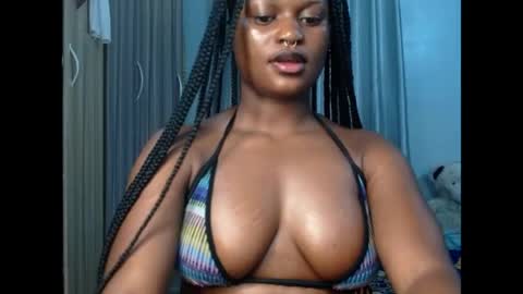 Snapshot of cum_ebony_petitxx chatting on 18, 4, 2026 cath online show from 18, 4, 2026