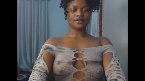 Snapshot of cum_ebony_petitxx chatting on 7, 5, 2026 cath online show from 7, 5, 2026