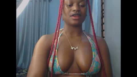 Snapshot of cum_ebony_petitxx chatting on 19, 5, 2026 cath online show from 19, 5, 2026
