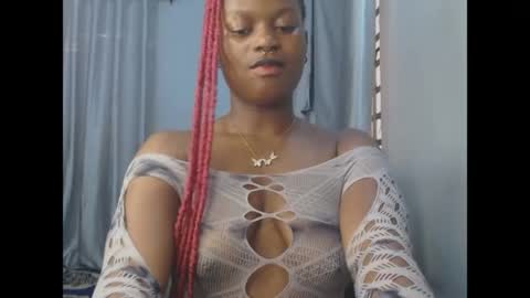 Snapshot of cum_ebony_petitxx chatting on 20, 5, 2026 cath online show from 20, 5, 2026