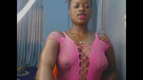 Snapshot of cum_ebony_petitxx chatting on 27, 5, 2026 cath online show from 27, 5, 2026