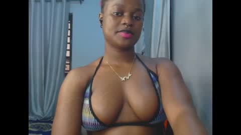 Snapshot of cum_ebony_petitxx chatting on 28, 5, 2026 cath online show from 28, 5, 2026