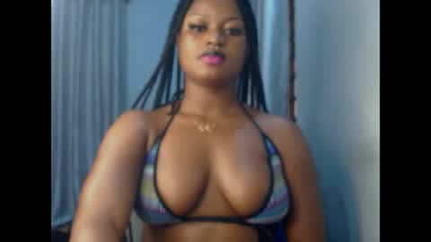 Snapshot of cum_ebony_petitxx chatting on 8, 7, 2026 cath online show from 8, 7, 2026